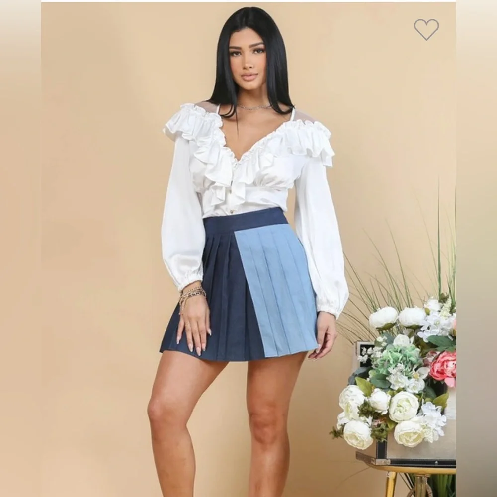 Ruffled V Neck Elastic Puff Sleeves Blouse - Picture 8 of 10